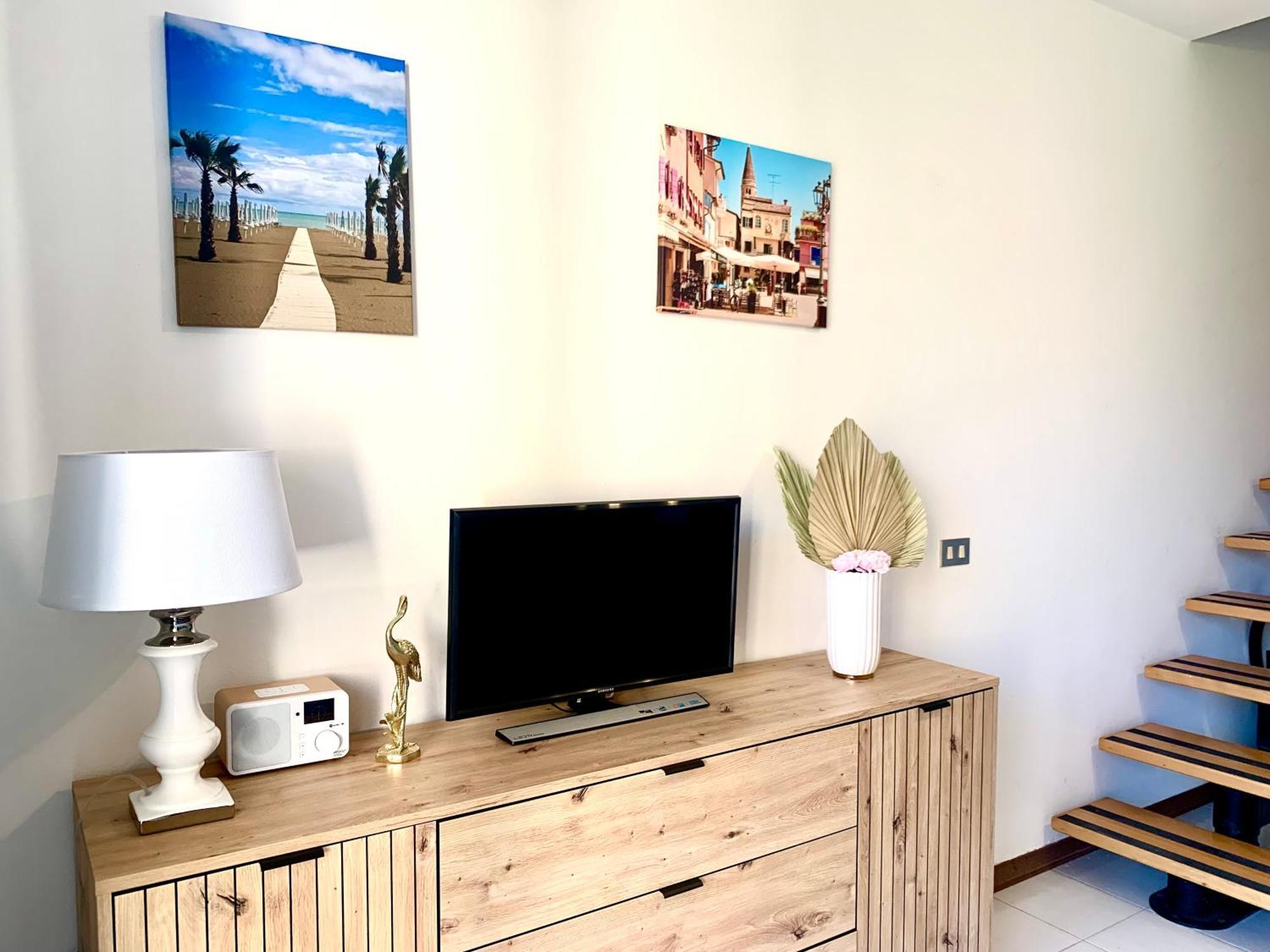 Apartment Caorle De Lux Swimming Pool, Parking, Garden Dış mekan fotoğraf